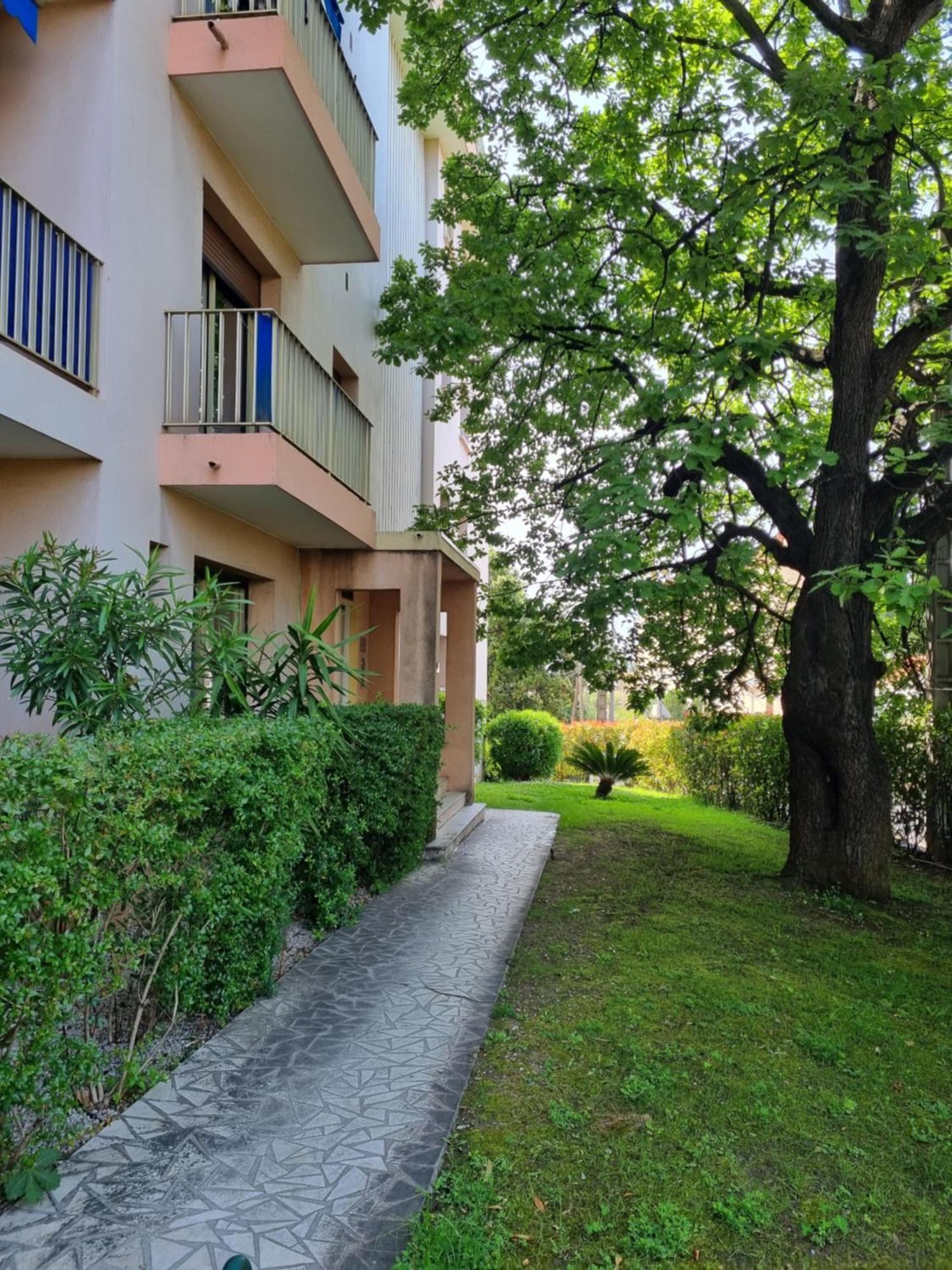 Air Conditionne Et Bon Wifi Appartement